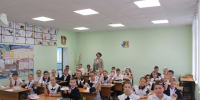 Лаишевские гимназисты почтили память погибших в результате террористических актов - Камская новь